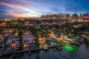 279 N Hibiscus Dr, Miami Beach, FL 33139 - Photo 3