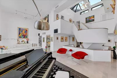 279 N Hibiscus Dr, Miami Beach, FL 33139 - Photo 31