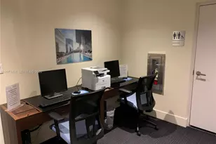 68 SE 6th St, Miami, FL 33131 - Photo 59