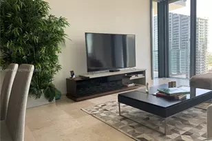 68 SE 6th St, Miami, FL 33131 - Photo 7