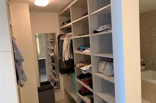 68 SE 6th St, Miami, FL 33131 - Photo 33