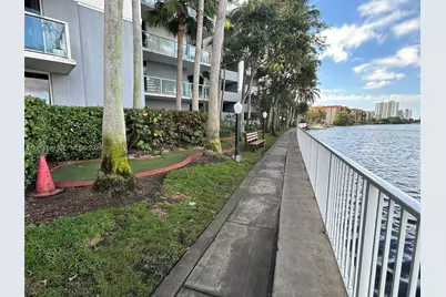 5085 NW 7th St #1002, Miami, FL 33126 - Photo 25