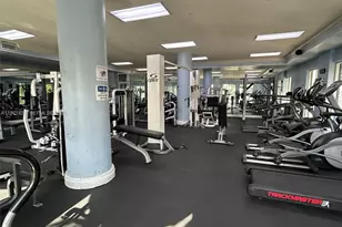 5085 NW 7th St, Miami, FL 33126 - Photo 15