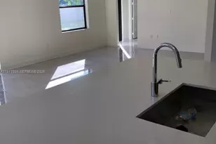 16045 NW 87th Ct, Miami Lakes, FL 33018 - Photo 7