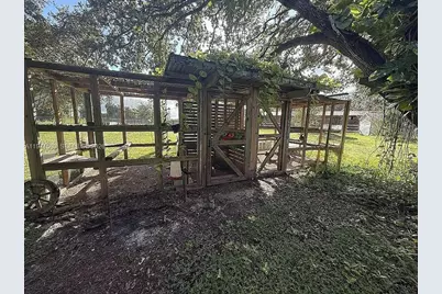 23261 Tuckahoe Rd, Other City - In The State Of Florida, FL 33920 - Photo 21