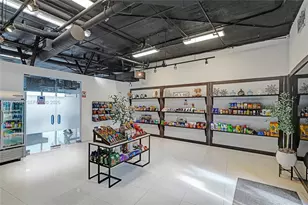 601 NE 36th St, Miami, FL 33137 - Photo 53