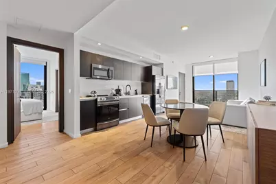 398 NE 5th St #3218, Miami, FL 33132 - Photo 5