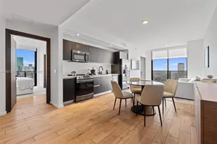 398 NE 5th St, Miami, FL 33132 - Photo 5