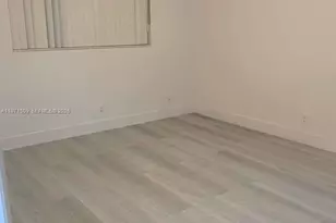 5003 NW 35th St, Lauderdale Lakes, FL 33319 - Photo 5