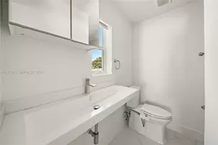 3166 Royal Palm Ave, Miami Beach, FL 33140 - Photo 25