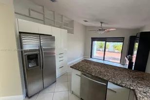 8886 SW 6th St, Miami, FL 33174 - Photo 5