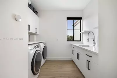 885 NE 76th St, Miami, FL 33138 - Photo 37