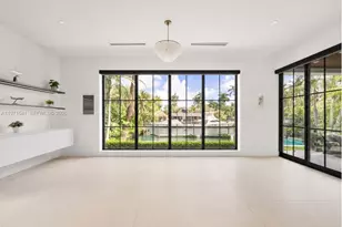 885 NE 76th St, Miami, FL 33138 - Photo 11