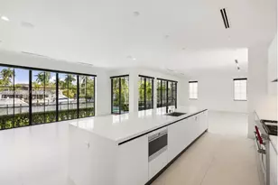 885 NE 76th St, Miami, FL 33138 - Photo 5