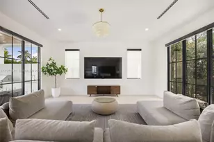 885 NE 76th St, Miami, FL 33138 - Photo 15