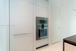 300 Biscayne Blvd Way, Miami, FL 33132 - Photo 17