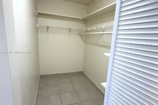 451 NE 136th St, North Miami, FL 33161 - Photo 13