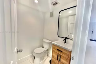 3736 NE 166th St, North Miami Beach, FL 33160 - Photo 43