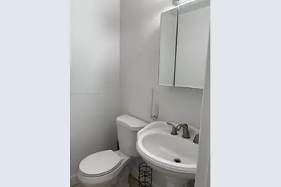 6907 NW 43rd St #6907, Miami, FL 33166 - Photo 9