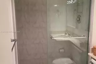 100 Bayview Dr, Sunny Isles Beach, FL 33160 - Photo 31