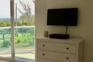 100 Bayview Dr, Sunny Isles Beach, FL 33160 - Photo 37