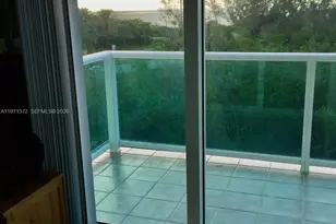 100 Bayview Dr, Sunny Isles Beach, FL 33160 - Photo 43