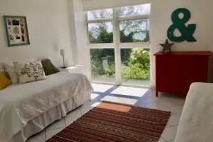 100 Bayview Dr, Sunny Isles Beach, FL 33160 - Photo 23