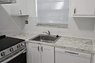 5660 SW 78th St, Miami, FL 33143 - Photo 11