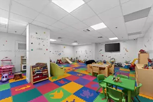 540 Brickell Key Dr, Miami, FL 33131 - Photo 41