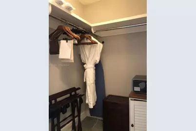 1435 Brickell Ave #3505, Miami, FL 33131 - Photo 9