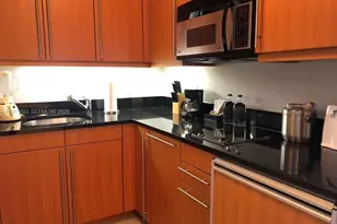 1435 Brickell Ave, Miami, FL 33131 - Photo 11