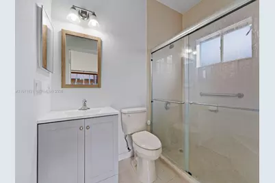 704 SE 14th Pl, Homestead, FL 33033 - Photo 29