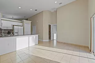 704 SE 14th Pl, Homestead, FL 33033 - Photo 17