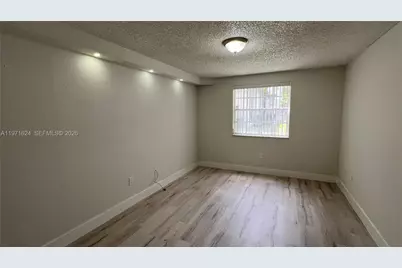 2831 N Oakland Forest Dr #112, Oakland Park, FL 33309 - Photo 17