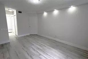 2831 N Oakland Forest Dr, Oakland Park, FL 33309 - Photo 13