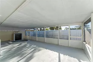 10383 SW 209th Ln, Cutler Bay, FL 33189 - Photo 13