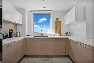 17111 Biscayne Blvd, North Miami Beach, FL 33160 - Photo 15