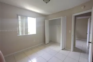 6756 NW 182nd St, Hialeah, FL 33015 - Photo 17