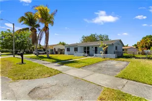 14264 SW 109th Ct, Miami, FL 33176 - Photo 3