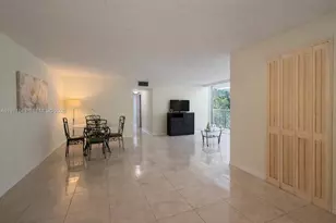 950 NE 199th St, Miami, FL 33179 - Photo 7