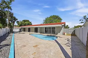 1950 NE 55th Ct, Fort Lauderdale, FL 33308 - Photo 5