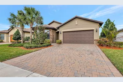 727 SE Boboli Way, Port Saint Lucie, FL 34984 - Photo 3