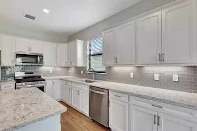 727 SE Boboli Way, Port Saint Lucie, FL 34984 - Photo 13