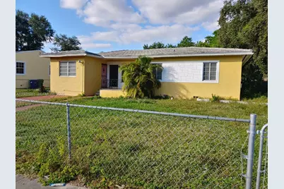 1465 NE 149 St, Miami, FL 33161 - Photo 1