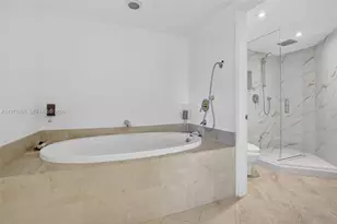 3370 Hidden Bay Dr, Aventura, FL 33180 - Photo 31