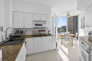 3370 Hidden Bay Dr, Aventura, FL 33180 - Photo 21