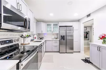 601 Ives Dairy Rd #00, Miami, FL 33179 - Photo 3