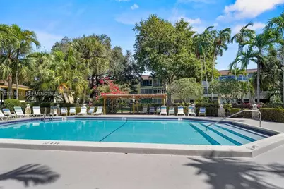 5121 W Oakland Park Blvd #109, Lauderdale Lakes, FL 33313 - Photo 3