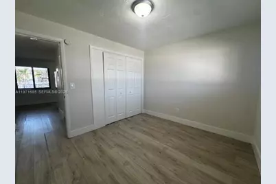 1345 W 28th St #16, Hialeah, FL 33010 - Photo 11