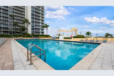 7601 E Treasure Dr #1011, North Bay Village, FL 33141 - Photo 21